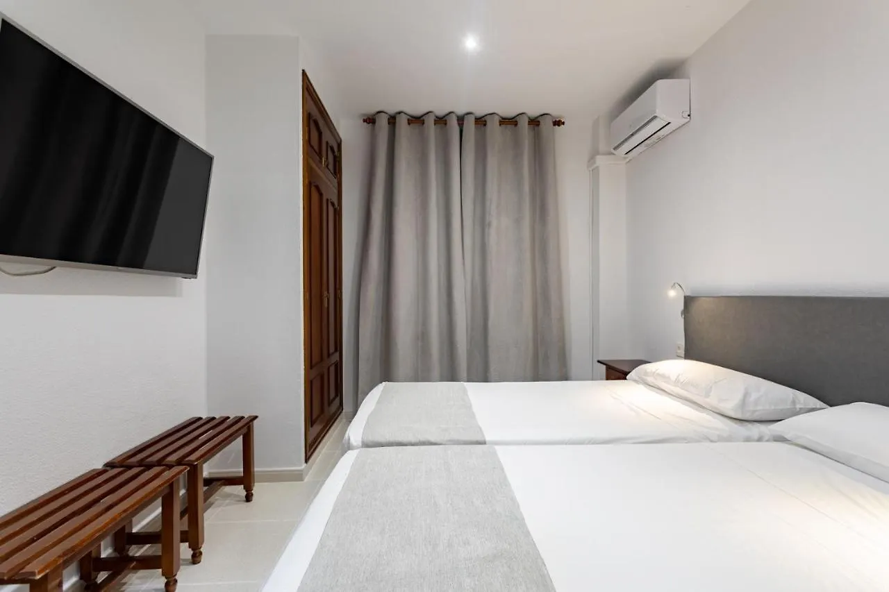 Hostal La Costa El Ejido Guest house